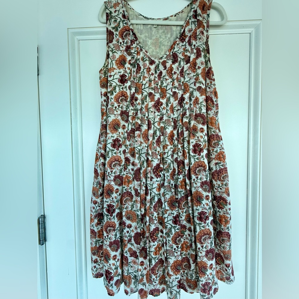 Elegant Floral Midi Dress in Warm Tones